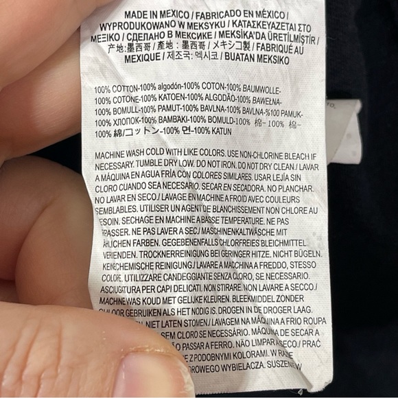 Vans Cute Checkerboard T-Shirt. Size Small. In excellent condition! - Picture 5 of 5